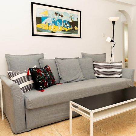 Olivia Mackenzie 2 Bedroom Flat With Pool Larnaca Eksteriør billede
