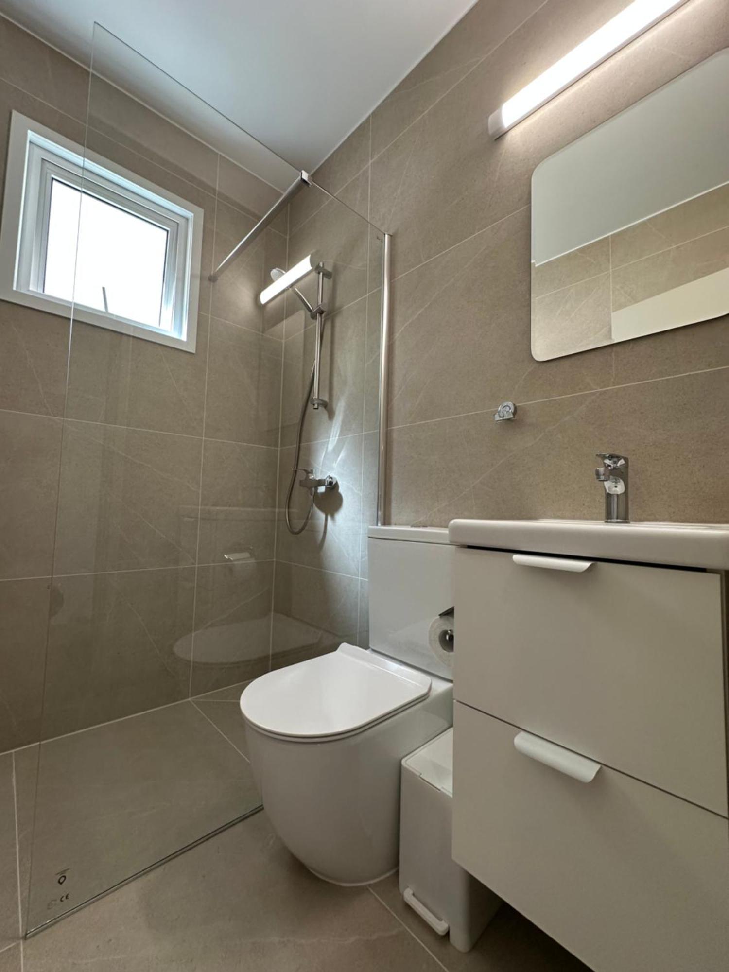 Olivia Mackenzie 2 Bedroom Flat With Pool Larnaca Eksteriør billede