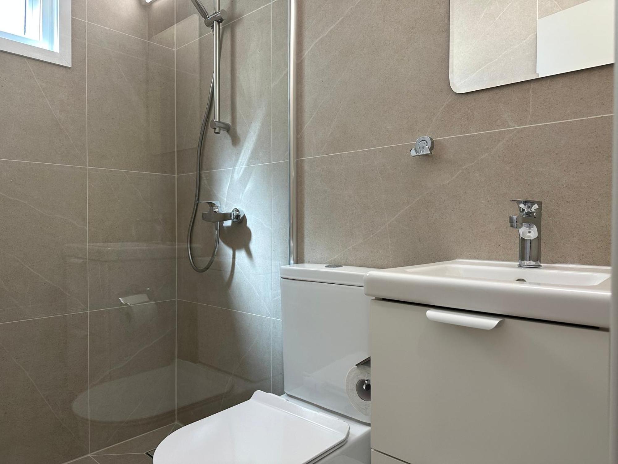 Olivia Mackenzie 2 Bedroom Flat With Pool Larnaca Eksteriør billede